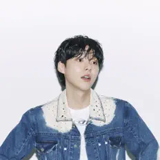 WOO JIN YOUNGを聴いたり、ミュージックビデオを鑑賞したり、経歴やツアー日程などを確認したりしましょう！