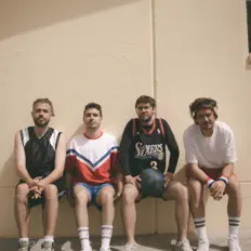 Hör dir Modesty Blaise an, schau dir Musikvideos an, lies die Biografie, finde Tourdaten und mehr!