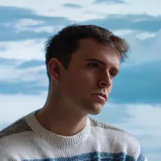 Escucha a TAVVI, mira vídeos musicales, lee la biografía, consulta fechas de giras y mucho más.