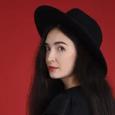 Realma: песни, клипы, биография, даты выступлений и многое другое.