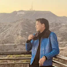 聆聽 Doung Virakseth、觀看音樂影片、閱讀小傳、查看巡演日期等！