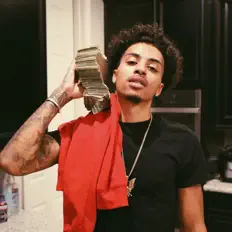 Listen to Lucas Coly, watch music videos, read bio, see tour dates & more!