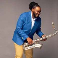 Poslechněte si interpreta Laj, sledujte hudební videa, přečtěte si životopis, podívejte se na data turné a další informace.