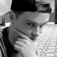 收听 DaHeaz、观看音乐视频、阅读小传、查看巡演日期等 ！