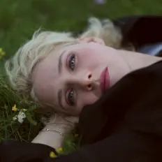 Escucha a Karlie Apriori, mira videos musicales, lee su biografía, consulta las fechas de las gira y más.