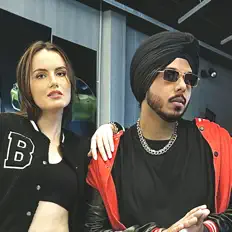 Sher B dinle, müzik videolarını izle, biyografisini oku, tur tarihlerini ve daha fazlasını gör!