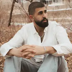 Ouça SMIO, assista a videoclipes, leia a biografia, veja as datas das turnês e mais!