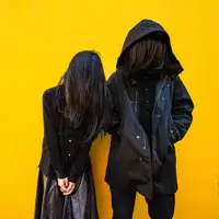 Escucha a undefined, mira videos musicales, lee su biografía, consulta las fechas de las gira y más.