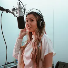 聆聽 Tati K、觀看音樂影片、閱讀小傳、查看巡演日期等！