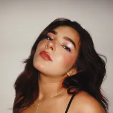 Escucha a Dayana Luna, mira videos musicales, lee su biografía, consulta las fechas de las gira y más.