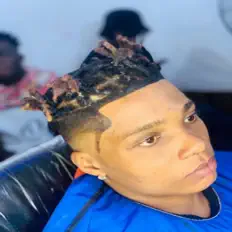 Ακούστε περιεχόμενο από Lil Pablo Richies, παρακολουθήστε μουσικά βίντεο, διαβάστε το βιογραφικό, δείτε ημερομηνίες περιοδείας, και πολλά ακόμη!