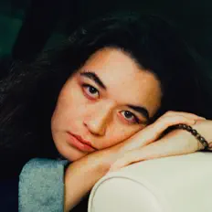 Listen to Sophia Veraz, watch music videos, read bio, see tour dates & more!