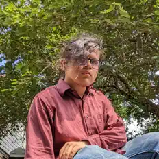 Écoutez AP Carlos, regardez des vidéoclips, lisez la biographie, consultez les dates de tournée et plus encore !