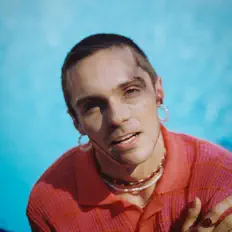 Ouça valleygirl, assista a videoclipes, leia a biografia, veja as datas das turnês e mais!