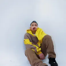 收听 HAEIN、观看音乐视频、阅读小传、查看巡演日期等 ！
