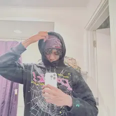 deli.: песни, клипы, биография, даты выступлений и многое другое.