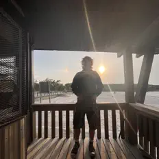 收听 jxst gavxn、观看音乐视频、阅读小传、查看巡演日期等 ！