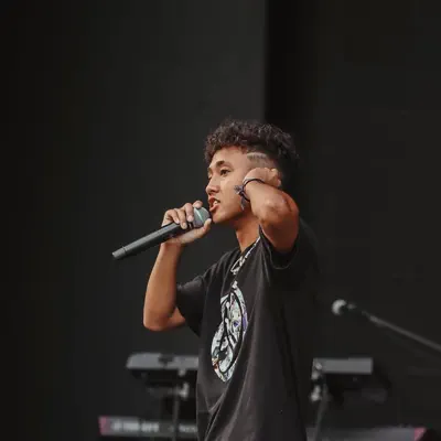 Listen to Lian Lian, watch music videos, read bio, see tour dates & more!