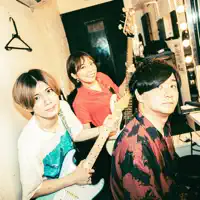 Poslechněte si interpreta undefined, sledujte hudební videa, přečtěte si životopis, podívejte se na data turné a další informace.