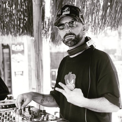 Listen to Eren Sahin, watch music videos, read bio, see tour dates & more!