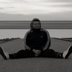 Poslechněte si interpreta Mousepad, sledujte hudební videa, přečtěte si životopis, podívejte se na data turné a další informace.