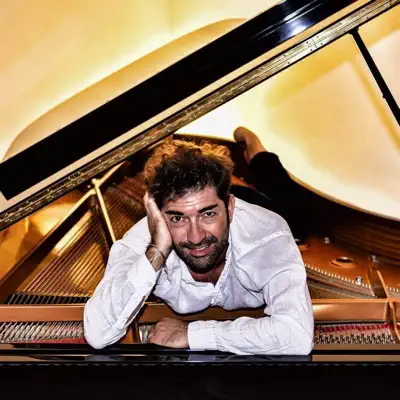 Listen to Antonio Di Fonzo, watch music videos, read bio, see tour dates & more!