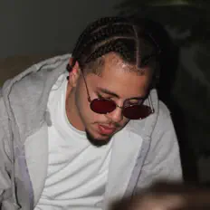 Jeramani: песни, клипы, биография, даты выступлений и многое другое.