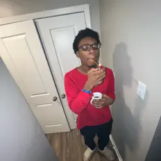 Trashi dinle, müzik videolarını izle, biyografisini oku, tur tarihlerini ve daha fazlasını gör!