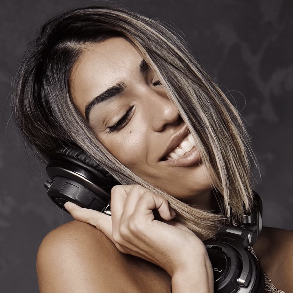 Claudia León's avatar