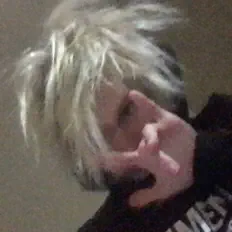 Poslechněte si interpreta Sk Blondi, sledujte hudební videa, přečtěte si životopis, podívejte se na data turné a další informace.