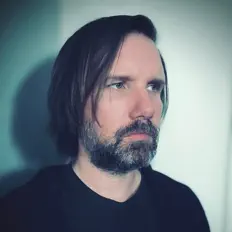 Wolfie's Just Fine을(를) 듣고, 뮤직 비디오를 보고, 약력을 읽고, 투어 일정 등을 확인하세요!