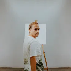 Dengarkan Daniel Piedra Soto, tonton video musik, baca bio, lihat tanggal tur & lainnya!