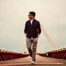 收听 Alfie Villa、观看音乐视频、阅读小传、查看巡演日期等 ！