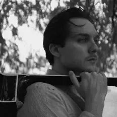 Austin Riddle을(를) 듣고, 뮤직 비디오를 보고, 약력을 읽고, 투어 일정 등을 확인하세요!