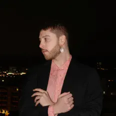 NOJA을(를) 듣고, 뮤직 비디오를 보고, 약력을 읽고, 투어 일정 등을 확인하세요!