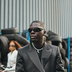 Dengarkan Neaj, tonton video musik, baca bio, lihat tanggal tur & lainnya!