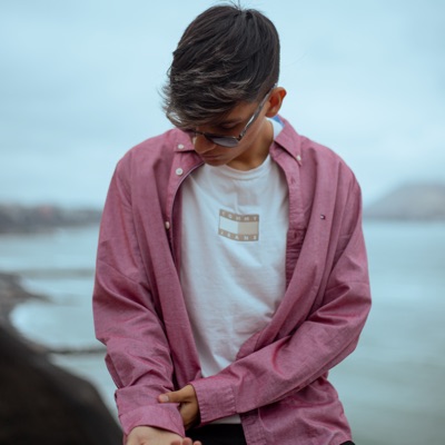 Listen to Xavii, watch music videos, read bio, see tour dates & more!