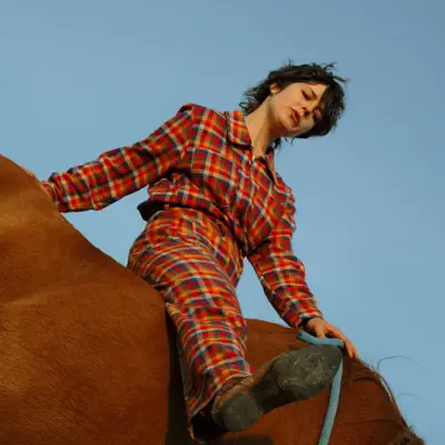 Listen to Ismay, watch music videos, read bio, see tour dates & more!