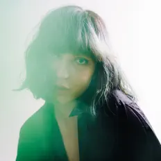 Escucha a Lulannie, mira videos musicales, lee su biografía, consulta las fechas de las gira y más.