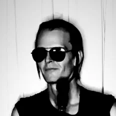 聆聽 Brentley Gore、觀看音樂影片、閱讀小傳、查看巡演日期等！
