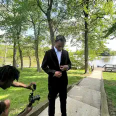 Khi Söze을(를) 듣고, 뮤직 비디오를 보고, 약력을 읽고, 투어 일정 등을 확인하세요!