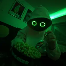 Dengarkan lxwdrip, tonton video musik, baca bio, lihat tanggal tur & lainnya!