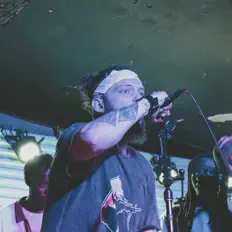 收听 Omens、观看音乐视频、阅读小传、查看巡演日期等 ！