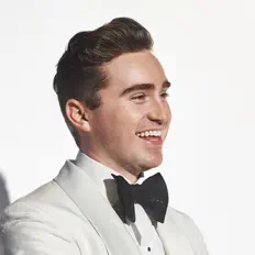 Harrison Craigを聴いたり、ミュージックビデオを鑑賞したり、経歴やツアー日程などを確認したりしましょう！
