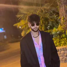 Moha ABを聴いたり、ミュージックビデオを鑑賞したり、経歴やツアー日程などを確認したりしましょう！