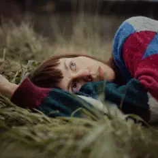 收听 Siv Jakobsen、观看音乐视频、阅读小传、查看巡演日期等 ！