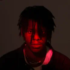 聆聽 Grizzy Grae、觀看音樂影片、閱讀小傳、查看巡演日期等！