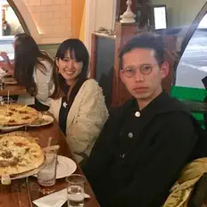 收听 kanarina、观看音乐视频、阅读小传、查看巡演日期等 ！