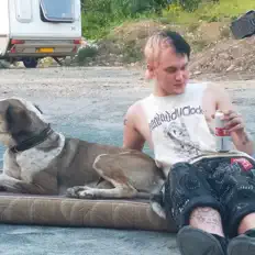 Poslechněte si interpreta lack luster, sledujte hudební videa, přečtěte si životopis, podívejte se na data turné a další informace.