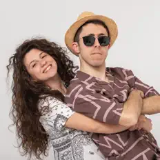 Listen to Emash & Francesca, watch music videos, read bio, see tour dates & more!